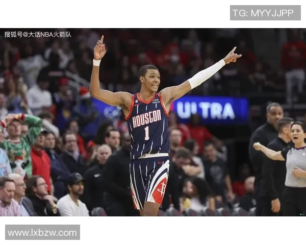 上海街舞队区域防守分析:优劣势与战术调整探讨 上海街舞队区域防守分析:优劣势与战术调整探讨