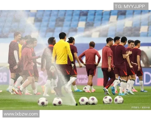 上海足球队比赛经验变革引发热议助力球队未来发展与提升 上海足球队比赛经验变革引发热议助力球队未来发展与提升